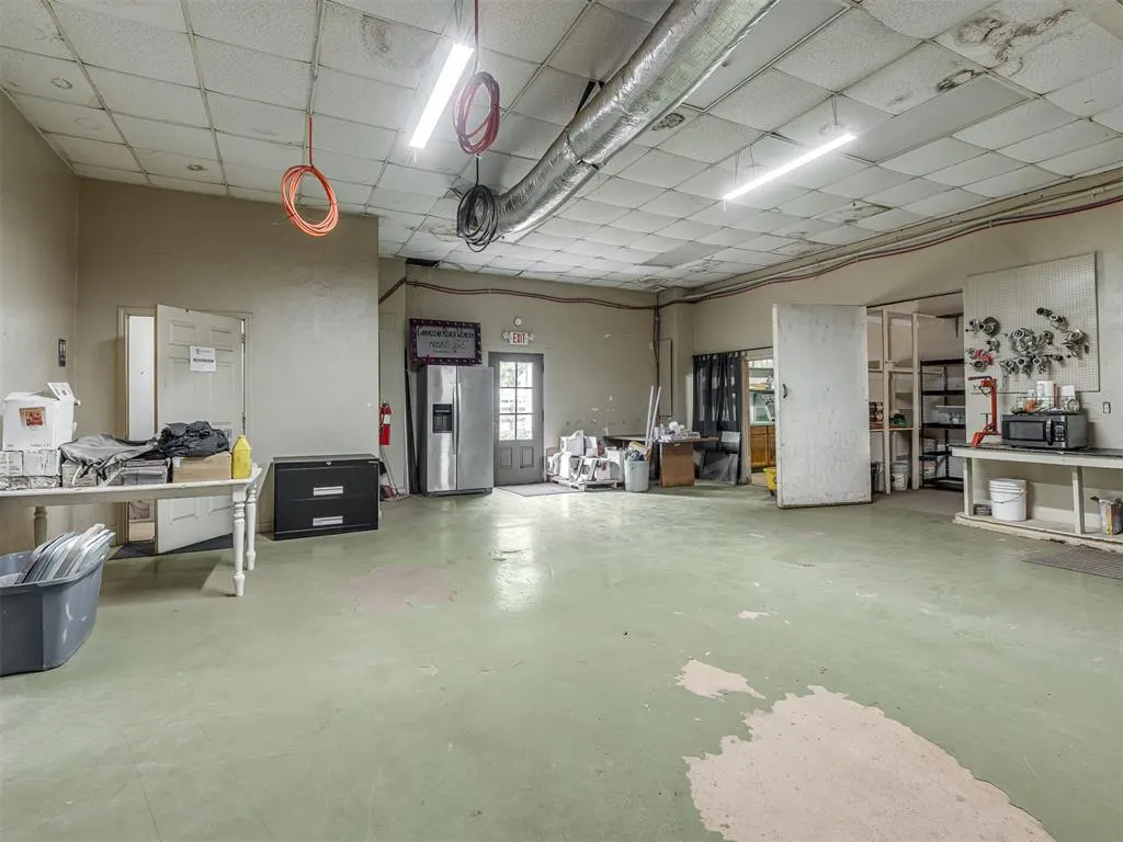 Photo 33 — 7050 Slaughterville Road, Slaughterville, OK 73051