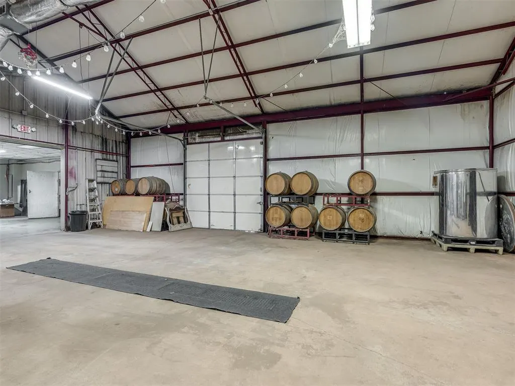 Photo 37 — 7050 Slaughterville Road, Slaughterville, OK 73051