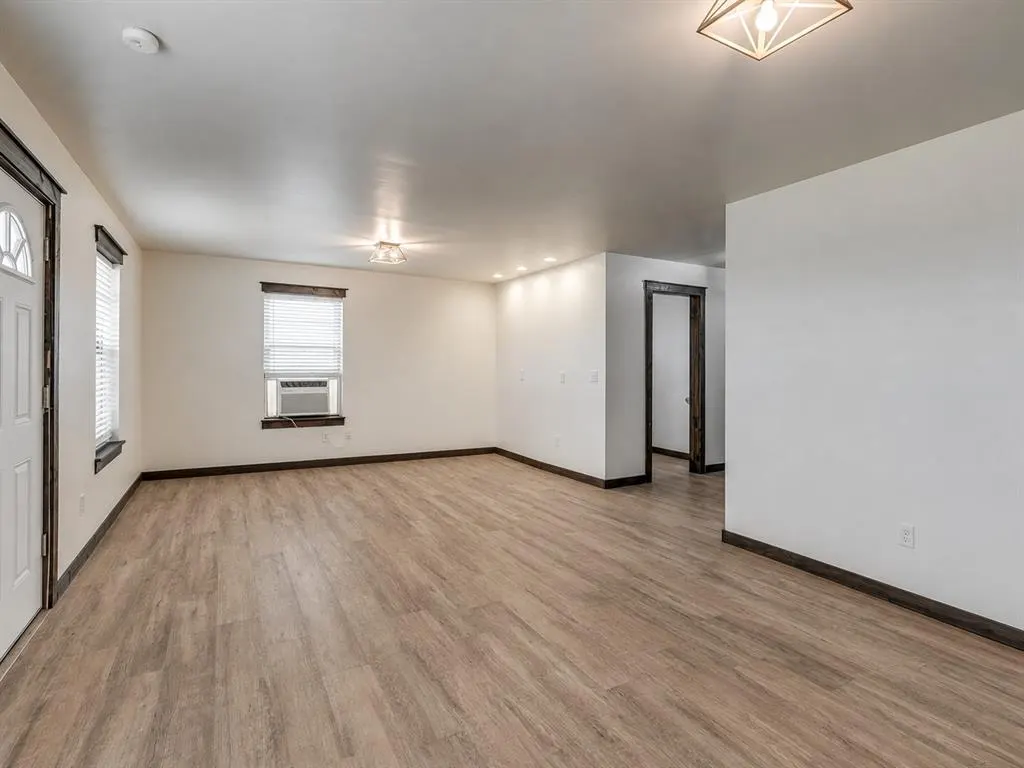 Photo 24 — 7050 Slaughterville Road, Slaughterville, OK 73051