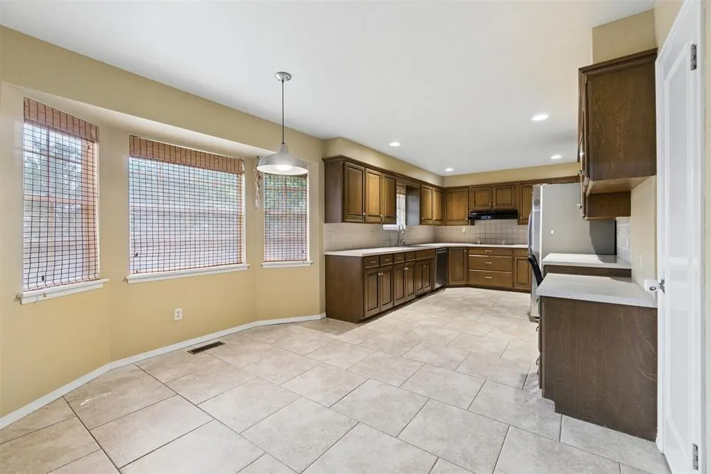 Photo 13 — 2013 Bella Vista Drive, Edmond, OK 73013