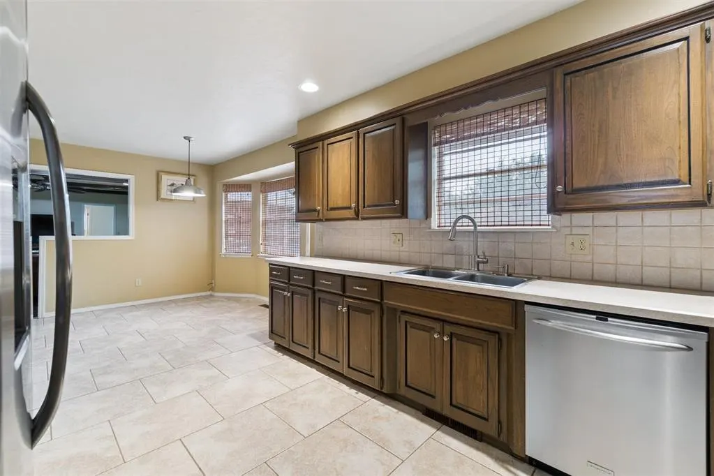Photo 19 — 2013 Bella Vista Drive, Edmond, OK 73013