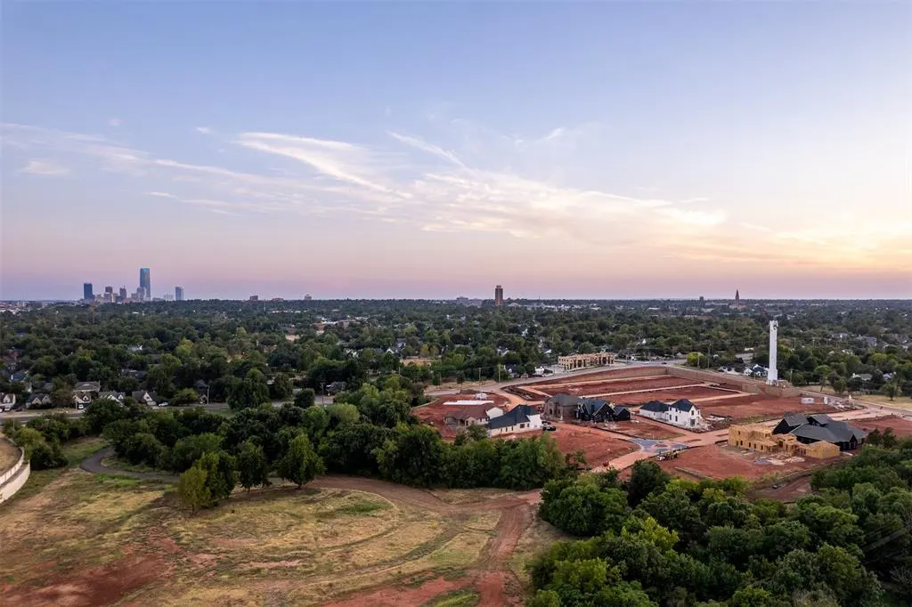 Photo 2 — 3725 Alexander Place, Oklahoma City, OK 73118