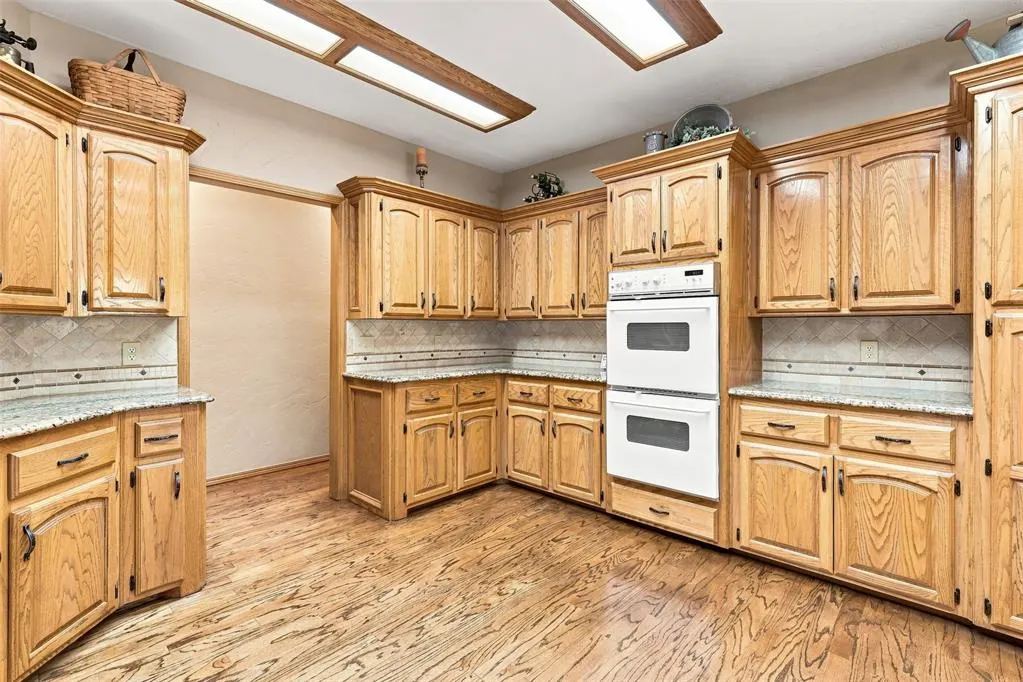 Photo 19 — 801 Cameron Drive, Yukon, OK 73099