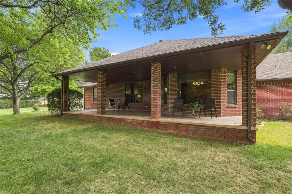 Photo 34 — 801 Cameron Drive, Yukon, OK 73099
