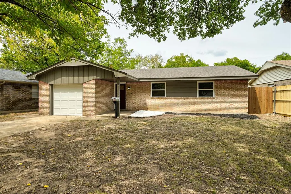 Front exterior — 1407 Lakecrest Drive, Norman, OK 73071