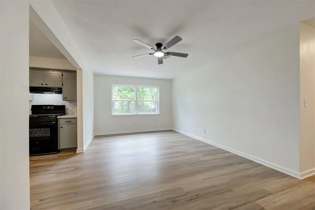 Photo 7 — 1407 Lakecrest Drive, Norman, OK 73071