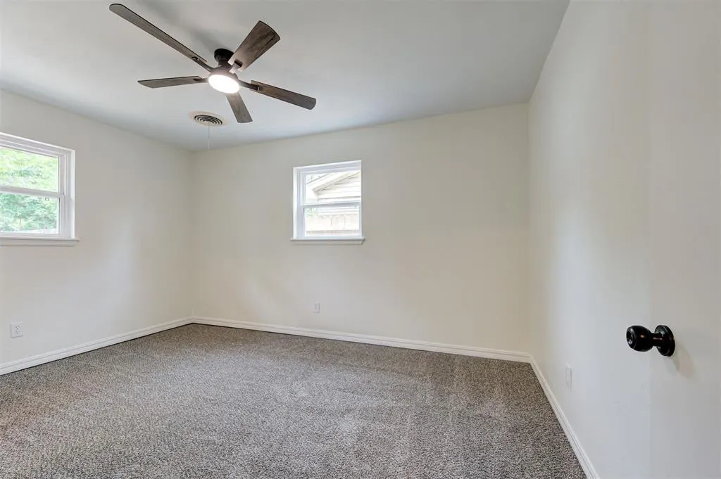 Photo 17 — 1407 Lakecrest Drive, Norman, OK 73071