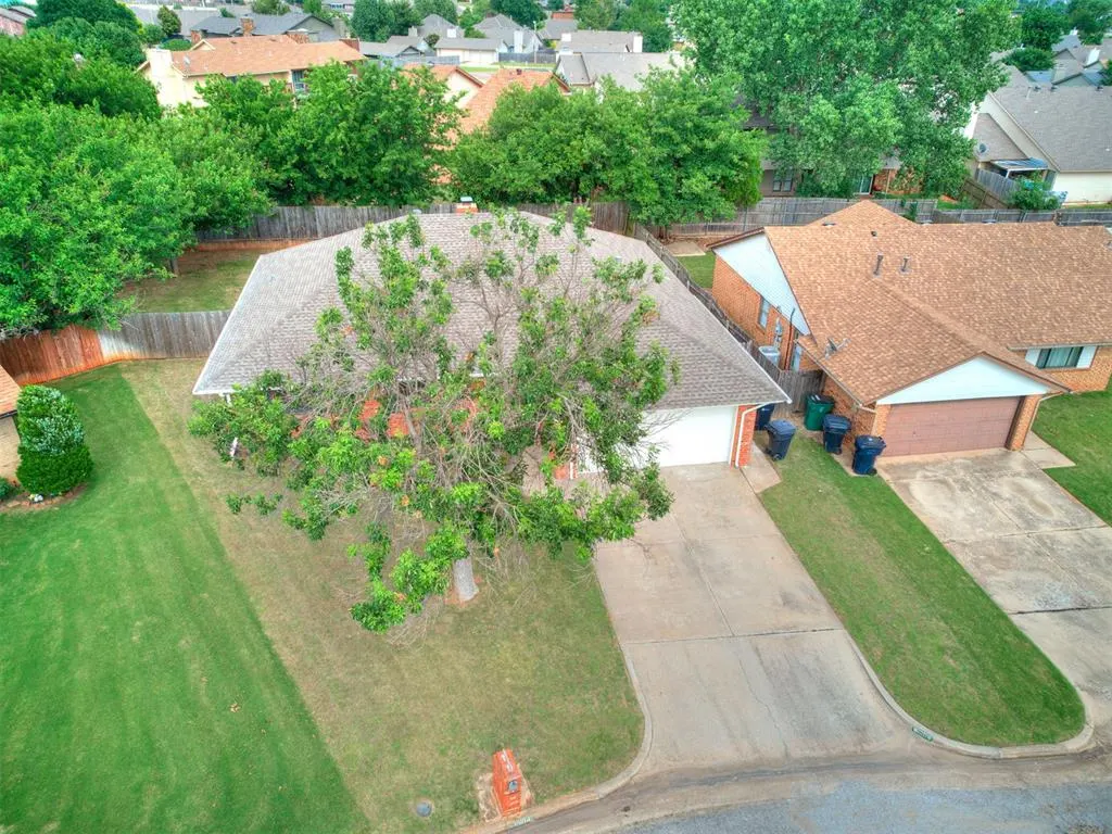 Photo 7 — 10104 Primrose Lane, Oklahoma City, OK 73159