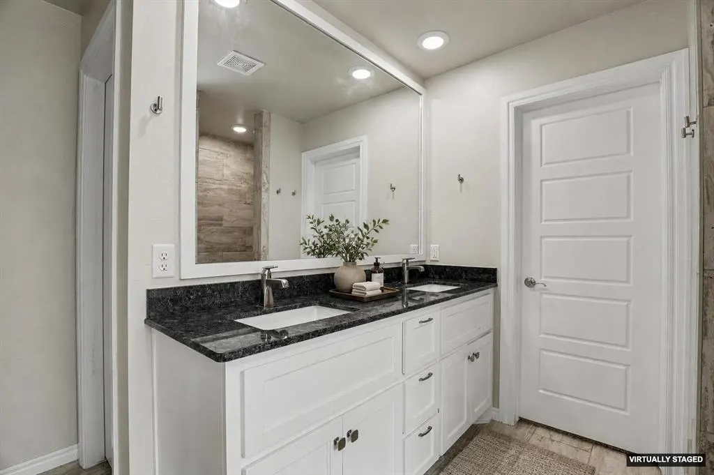 Photo 13 — 8517 Stark Street, Edmond, OK 73007