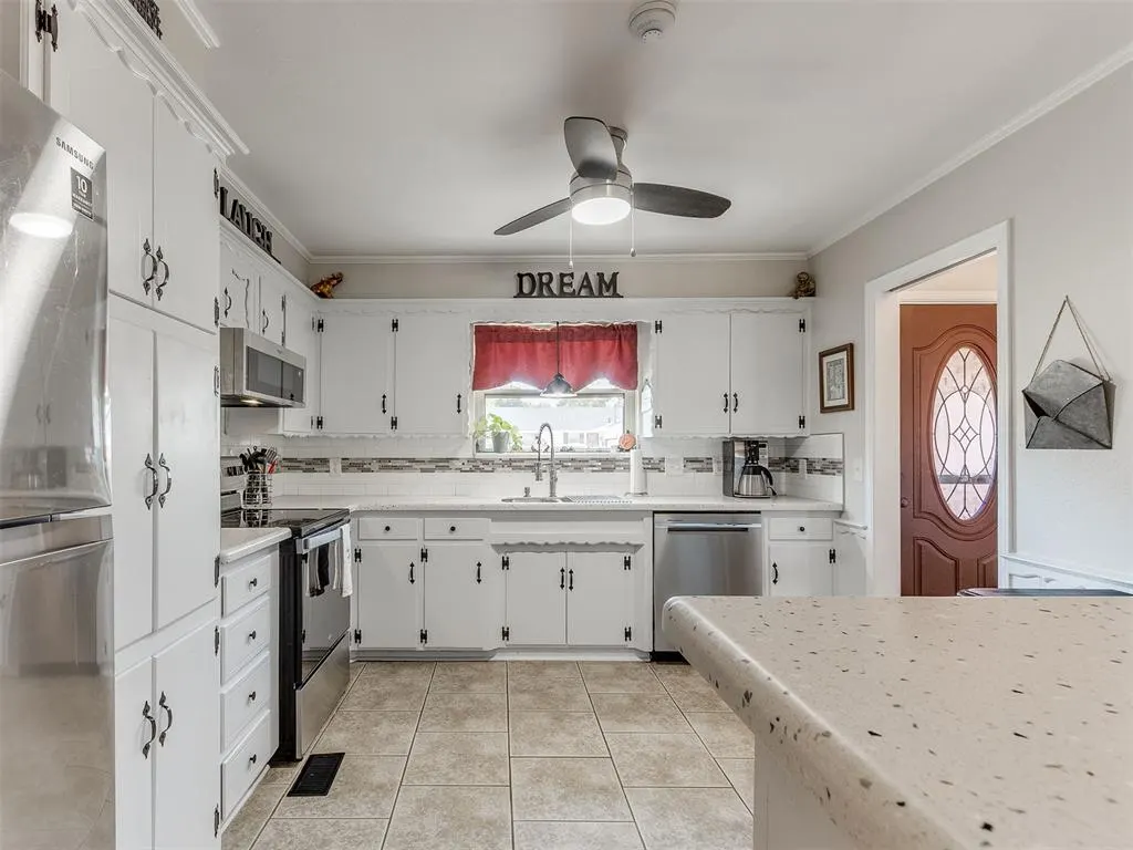 Photo 3 — 4137 NW 59th Street, Oklahoma City, OK 73112