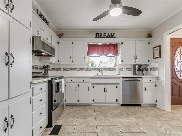 Photo 4 — 4137 NW 59th Street, Oklahoma City, OK 73112