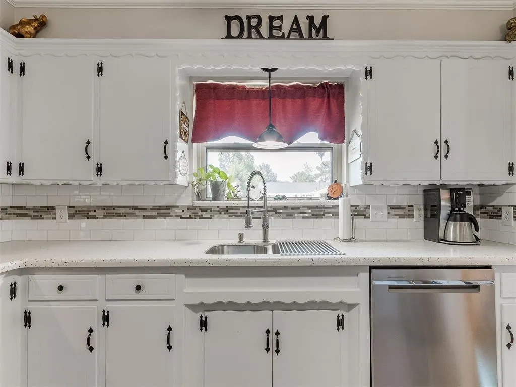 Photo 5 — 4137 NW 59th Street, Oklahoma City, OK 73112