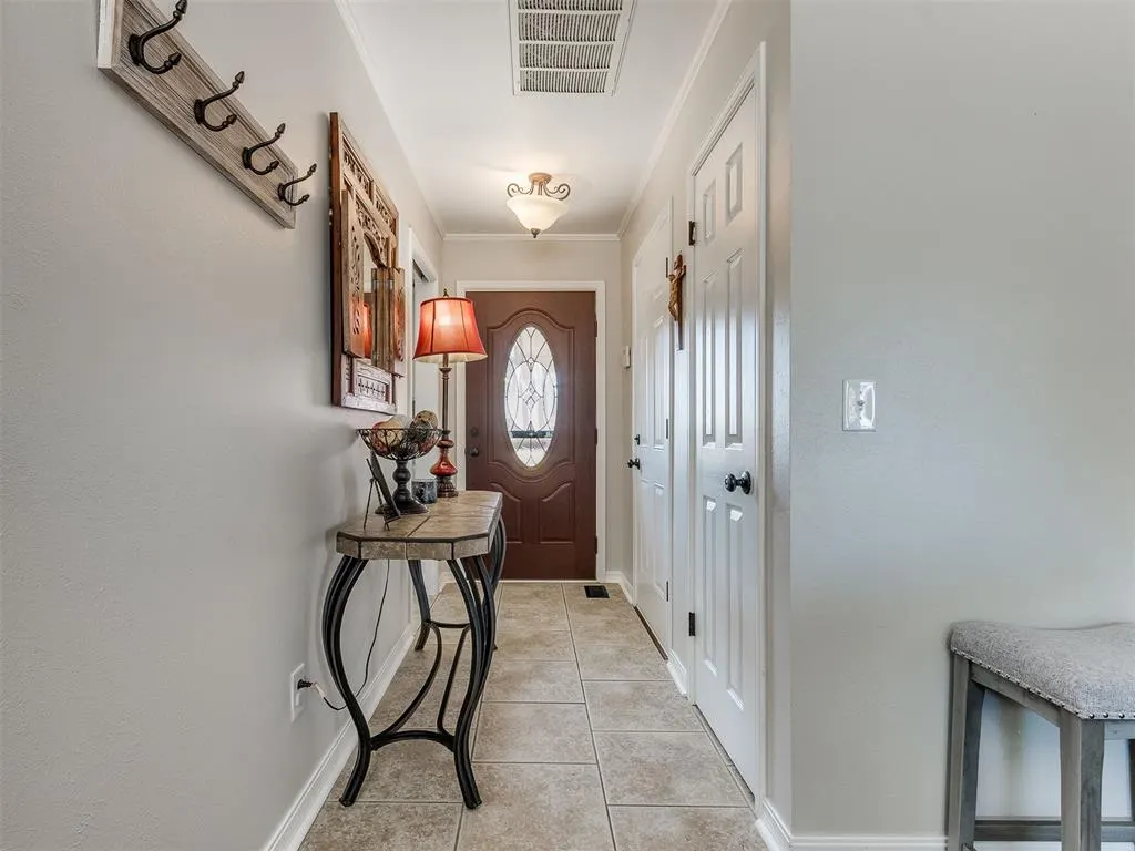 Photo 11 — 4137 NW 59th Street, Oklahoma City, OK 73112