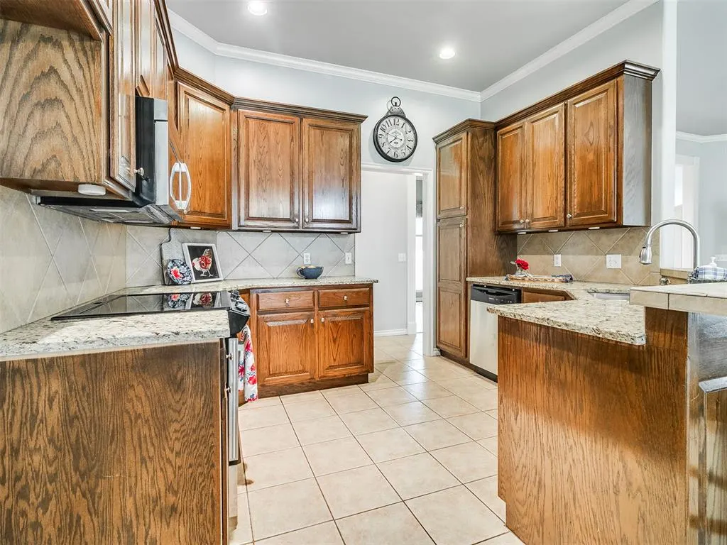 Photo 15 — 2705 Woodbridge Drive, Shawnee, OK 74804