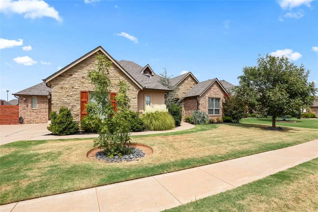 Photo 4 — 13313 NW 5th Street, Yukon, OK 73099