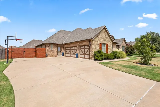 Photo 5 — 13313 NW 5th Street, Yukon, OK 73099