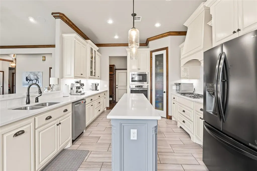 Photo 9 — 13313 NW 5th Street, Yukon, OK 73099