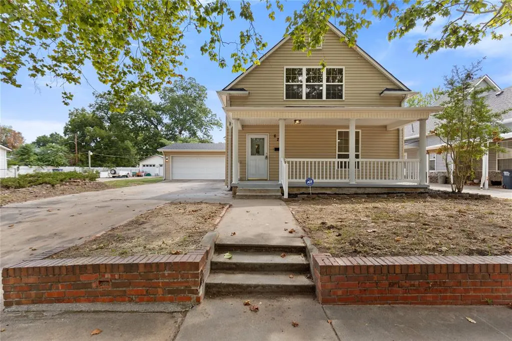 Photo 2 — 627 N Park Avenue, Shawnee, OK 74801