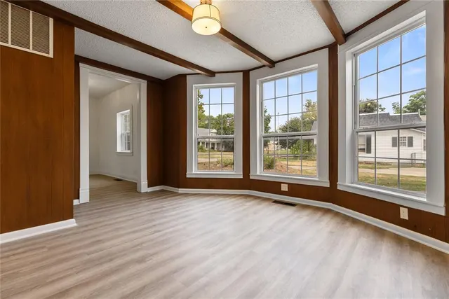 Photo 7 — 627 N Park Avenue, Shawnee, OK 74801