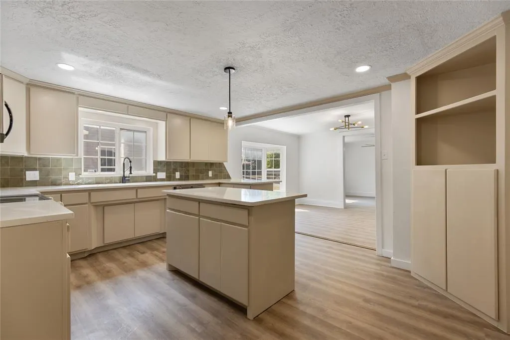 Photo 14 — 627 N Park Avenue, Shawnee, OK 74801