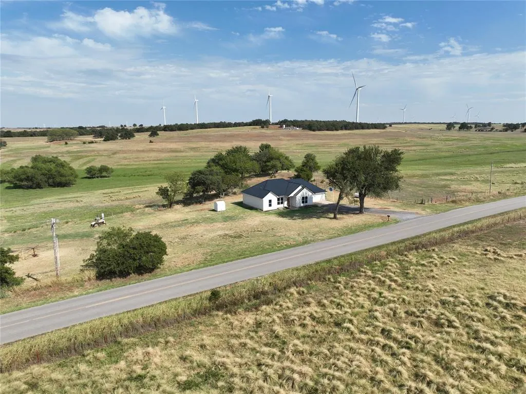 Front exterior — 16025 County Street 2730, Minco, OK 73059