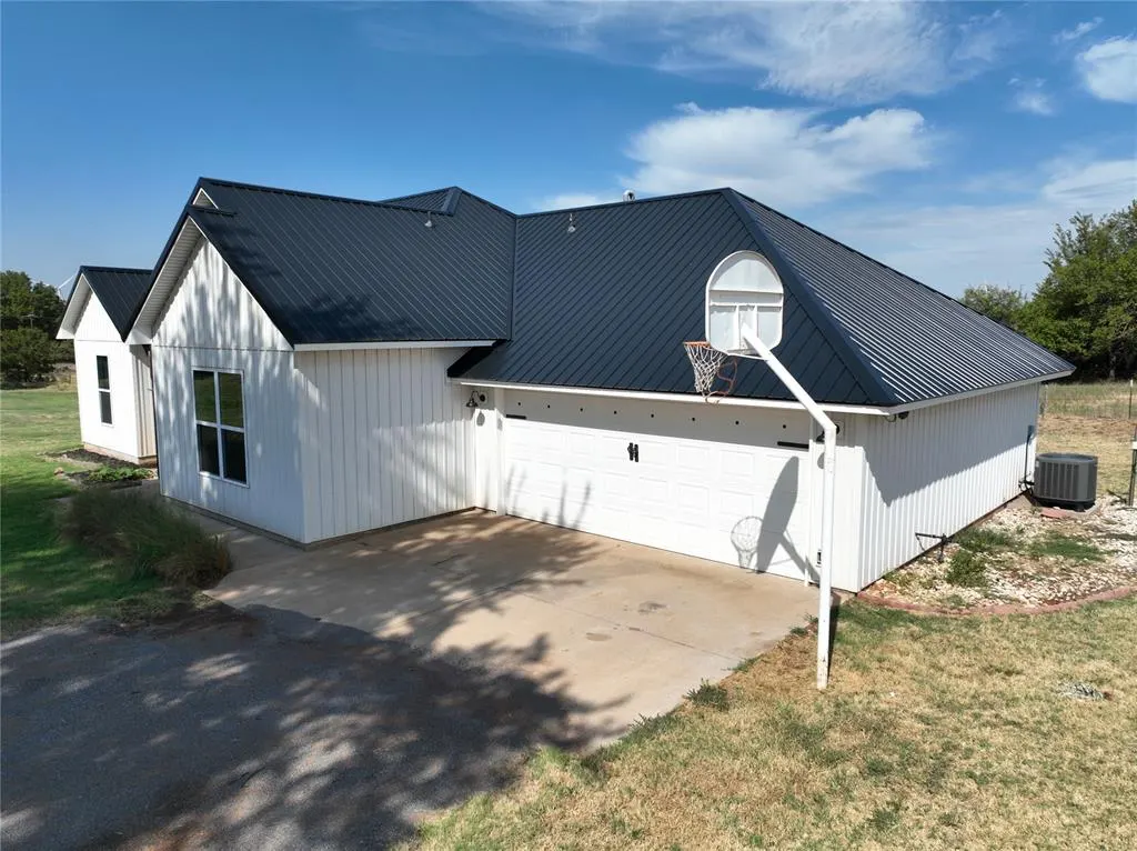 Photo 14 — 16025 County Street 2730, Minco, OK 73059