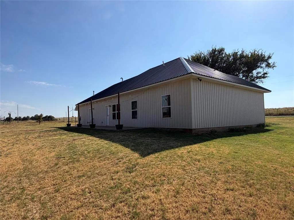 Photo 41 — 16025 County Street 2730, Minco, OK 73059