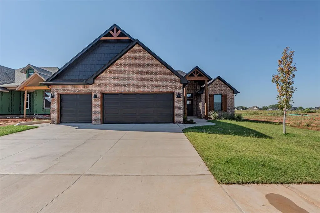 Front exterior — 9324 SW 37th Street, Oklahoma City, OK 73179