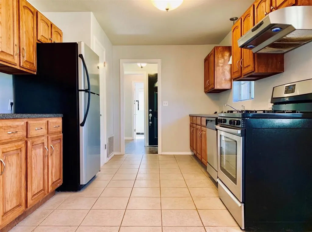 Photo 3 — 3025 NW 69th Street, Oklahoma City, OK 73116