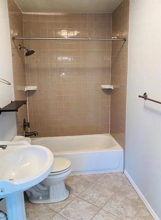 Photo 6 — 3025 NW 69th Street, Oklahoma City, OK 73116