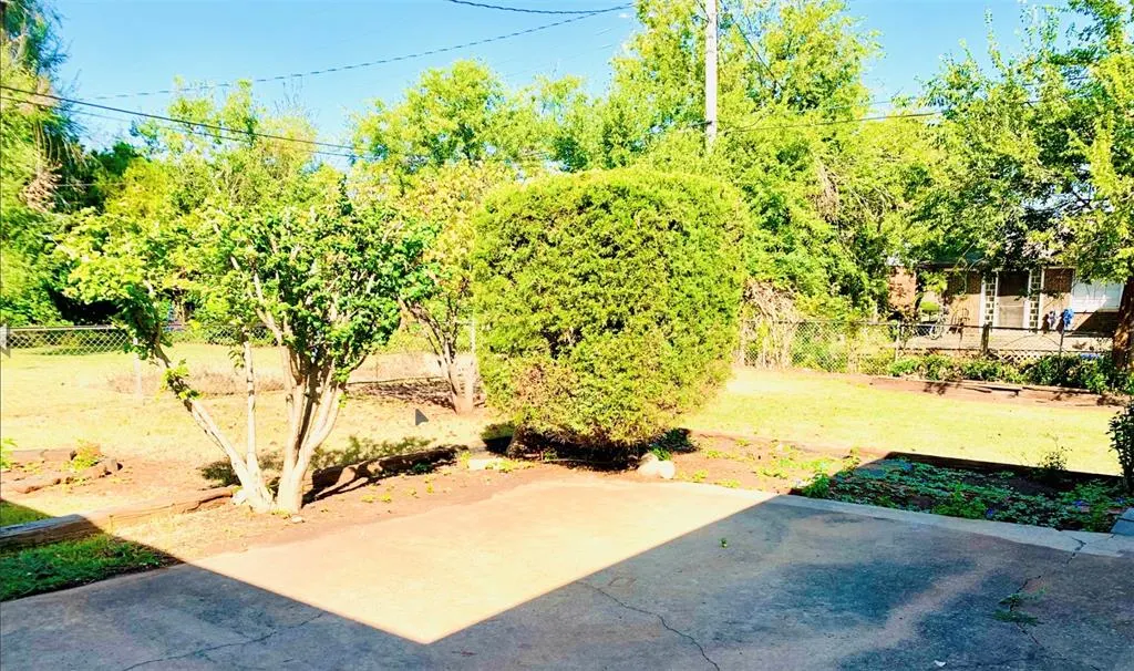 Photo 11 — 3025 NW 69th Street, Oklahoma City, OK 73116