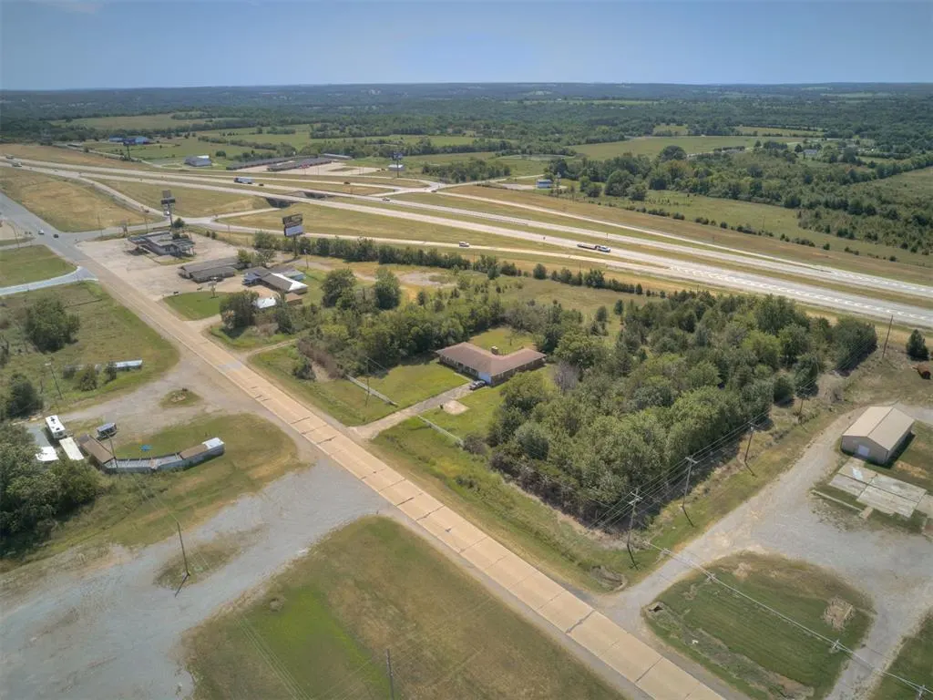Photo 17 — 9952 Hornbeam Road, Henryetta, OK 74437