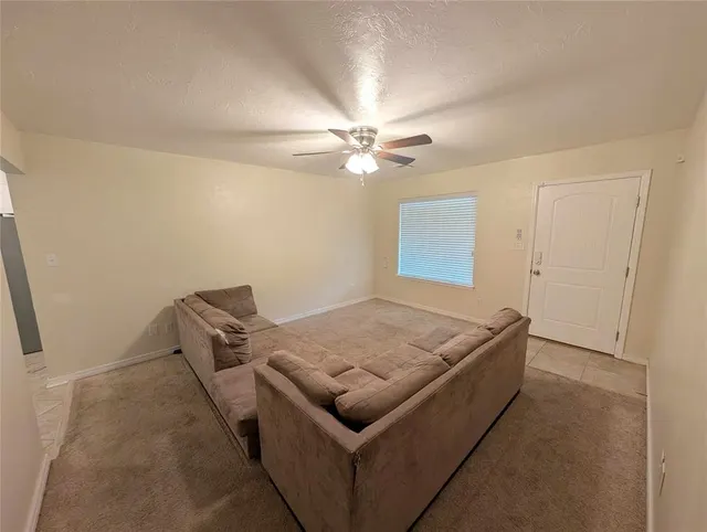 Photo 3 — 1614 Surrey Drive, Norman, OK 73071