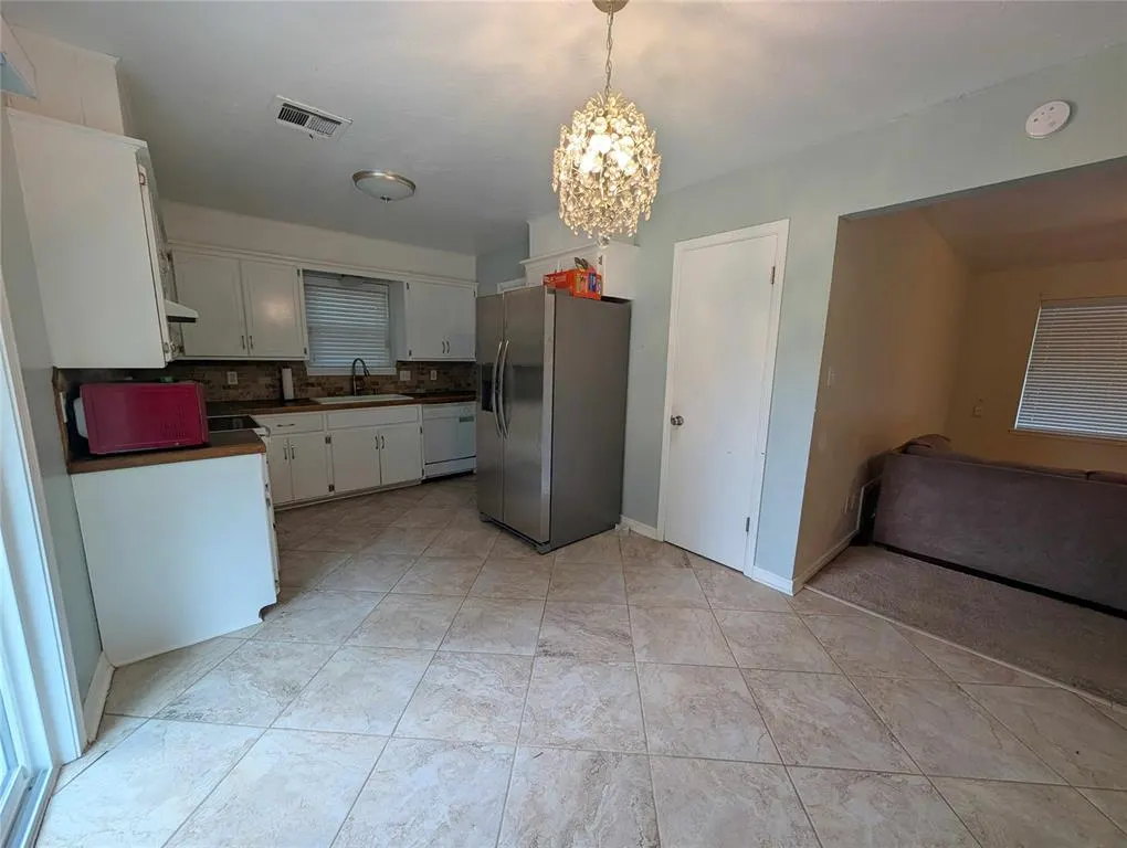 Photo 6 — 1614 Surrey Drive, Norman, OK 73071