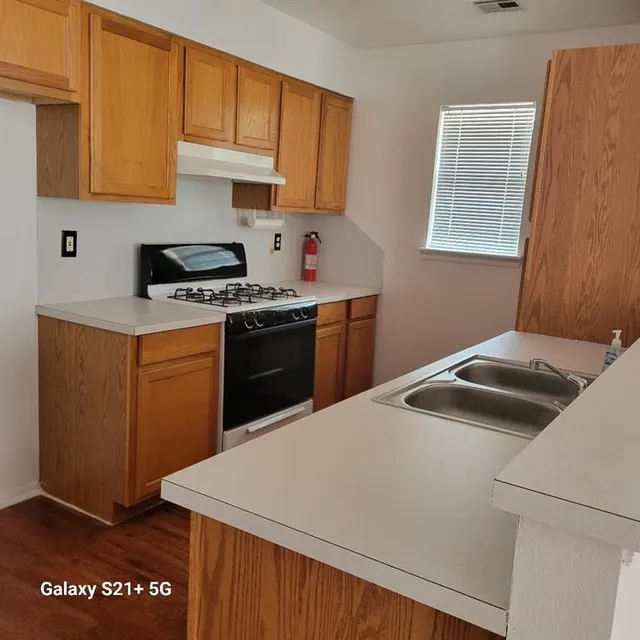 Photo 4 — 8721 NE 46th Street, Spencer, OK 73084