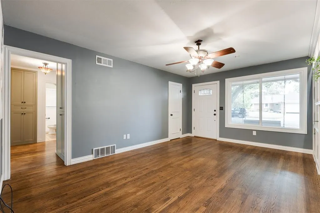 Photo 8 — 627 Ridgecrest Road, Edmond, OK 73013