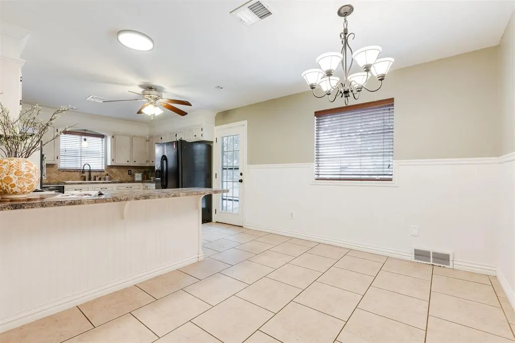 Photo 9 — 627 Ridgecrest Road, Edmond, OK 73013
