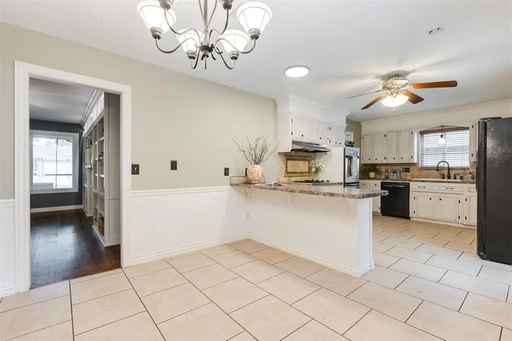 Photo 12 — 627 Ridgecrest Road, Edmond, OK 73013
