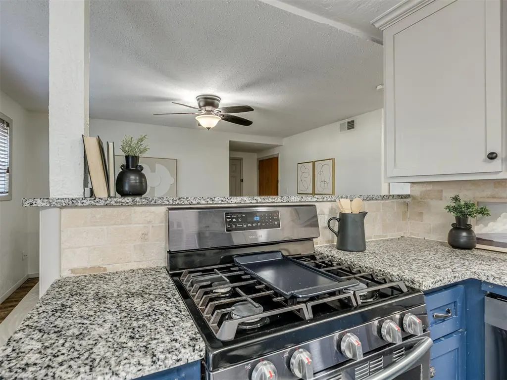 Photo 9 — 105 Woods Avenue, Moore, OK 73160