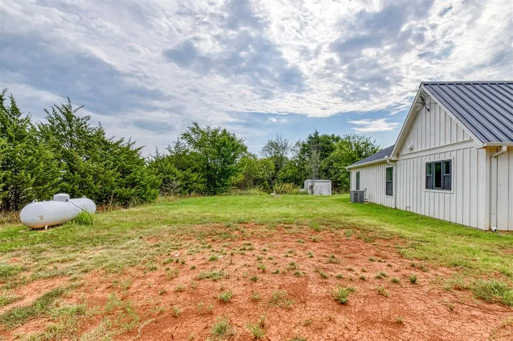 Photo 35 — 22355 Davis Drive, Earlsboro, OK 74840