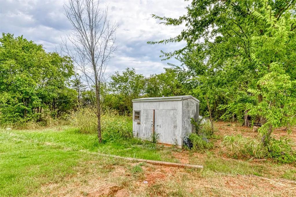Photo 37 — 22355 Davis Drive, Earlsboro, OK 74840