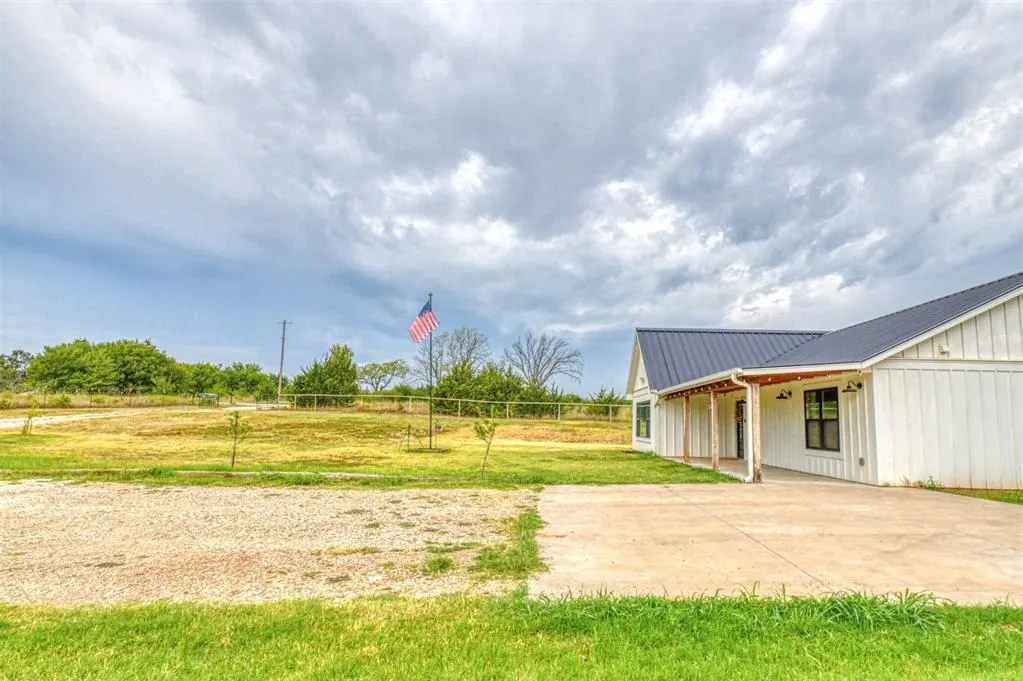 Photo 38 — 22355 Davis Drive, Earlsboro, OK 74840