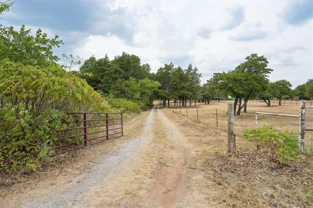 Photo 6 — 20101 N Choctaw Road, Luther, OK 73054
