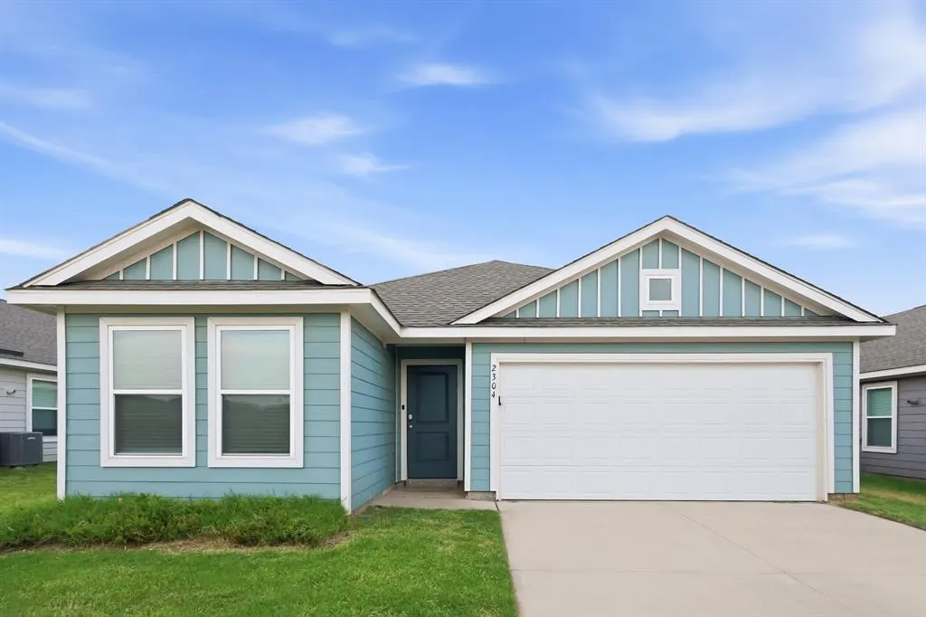 Front exterior — 2304 Bleeker Street, Yukon, OK 73099
