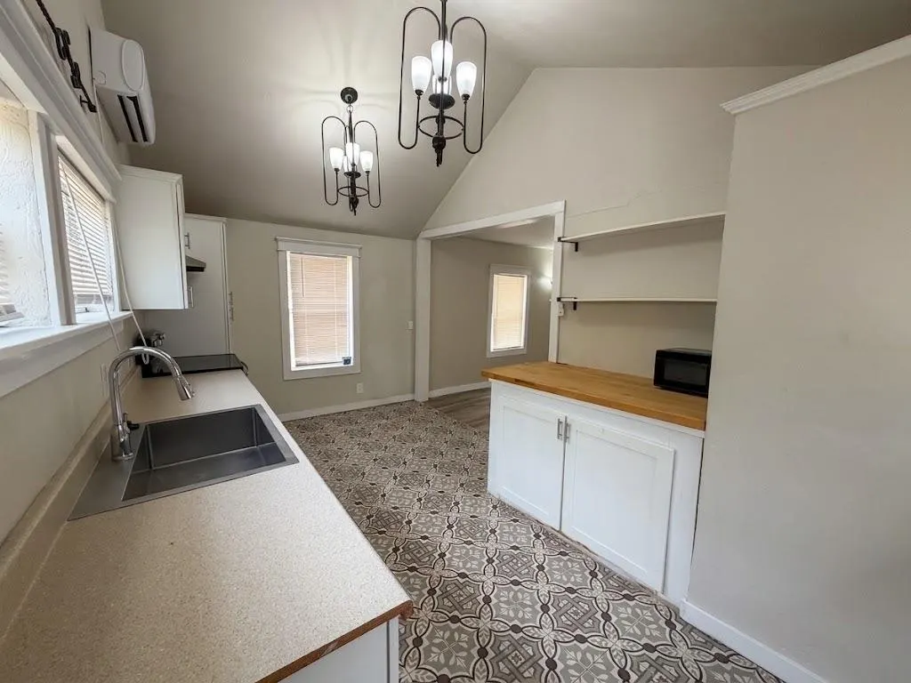 Photo 16 — 230 W Himes Street, Norman, OK 73069