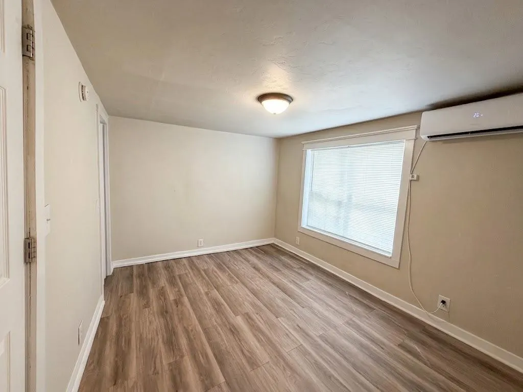 Photo 23 — 230 W Himes Street, Norman, OK 73069