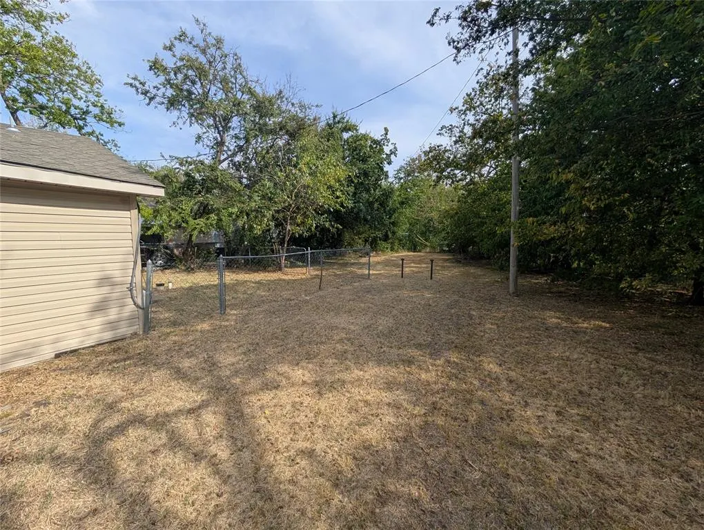 Photo 24 — 230 W Himes Street, Norman, OK 73069