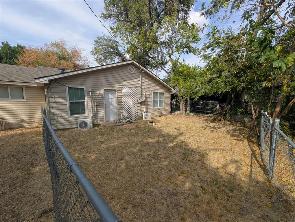 Photo 25 — 230 W Himes Street, Norman, OK 73069