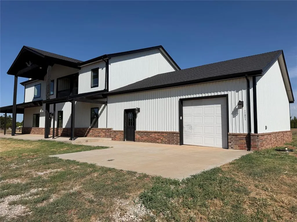 Photo 9 — 11921 SW 104th Street, Mustang, OK 73064