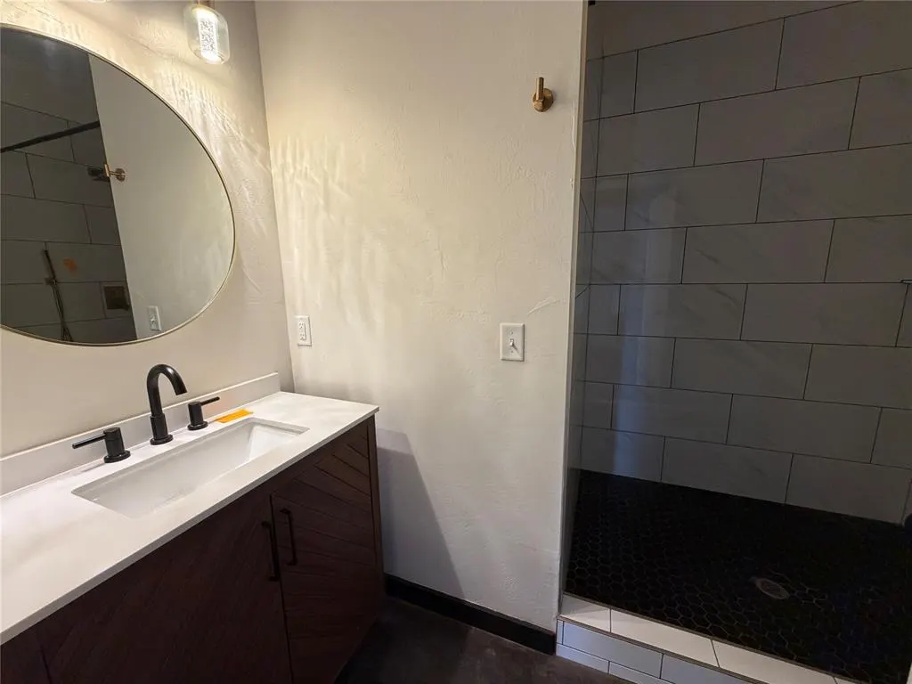 Photo 23 — 11921 SW 104th Street, Mustang, OK 73064